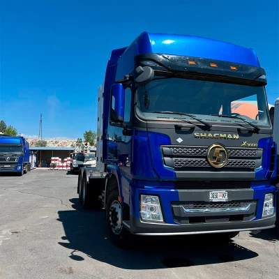 SHACMAN X3000 6x4 CNG Tractor Truck